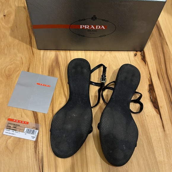 Black prada sandals - Picture 2 of 3